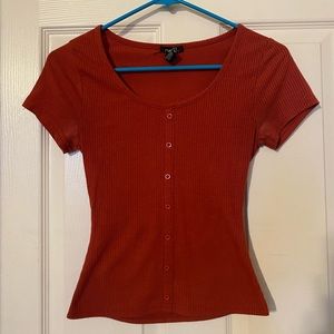 Cute coral top!